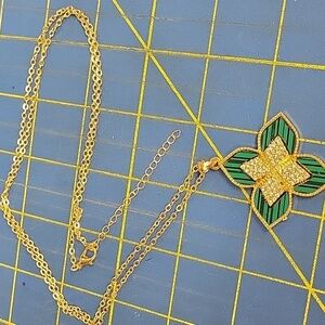 Green Enamel Rhinestone Gold Tone 30" + 2.5" ext Alhambra Necklace